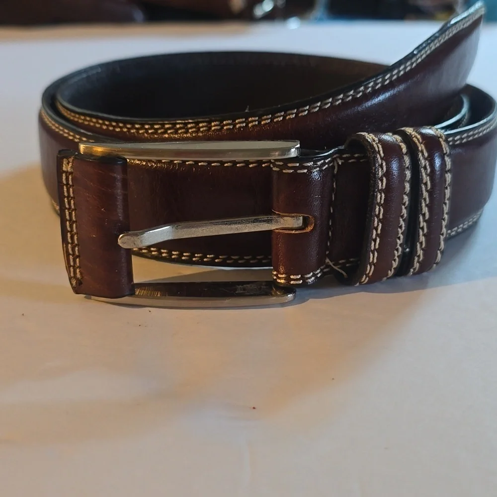 Fionte Mens Brown Leather Belt Silver Buckle white stitching Sz.34-38
